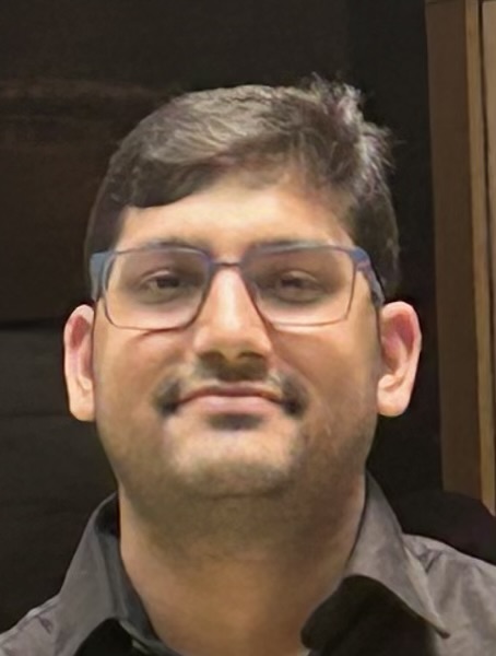 Dr Navneet Khandelwal